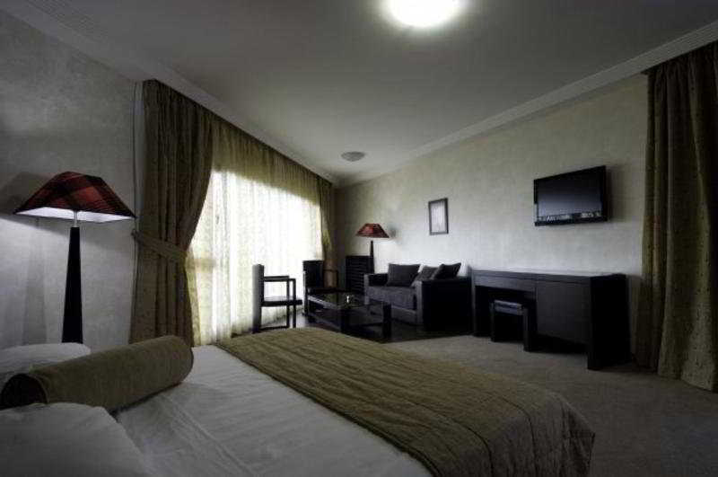 Sunrise Hotel Джуния Екстериор снимка