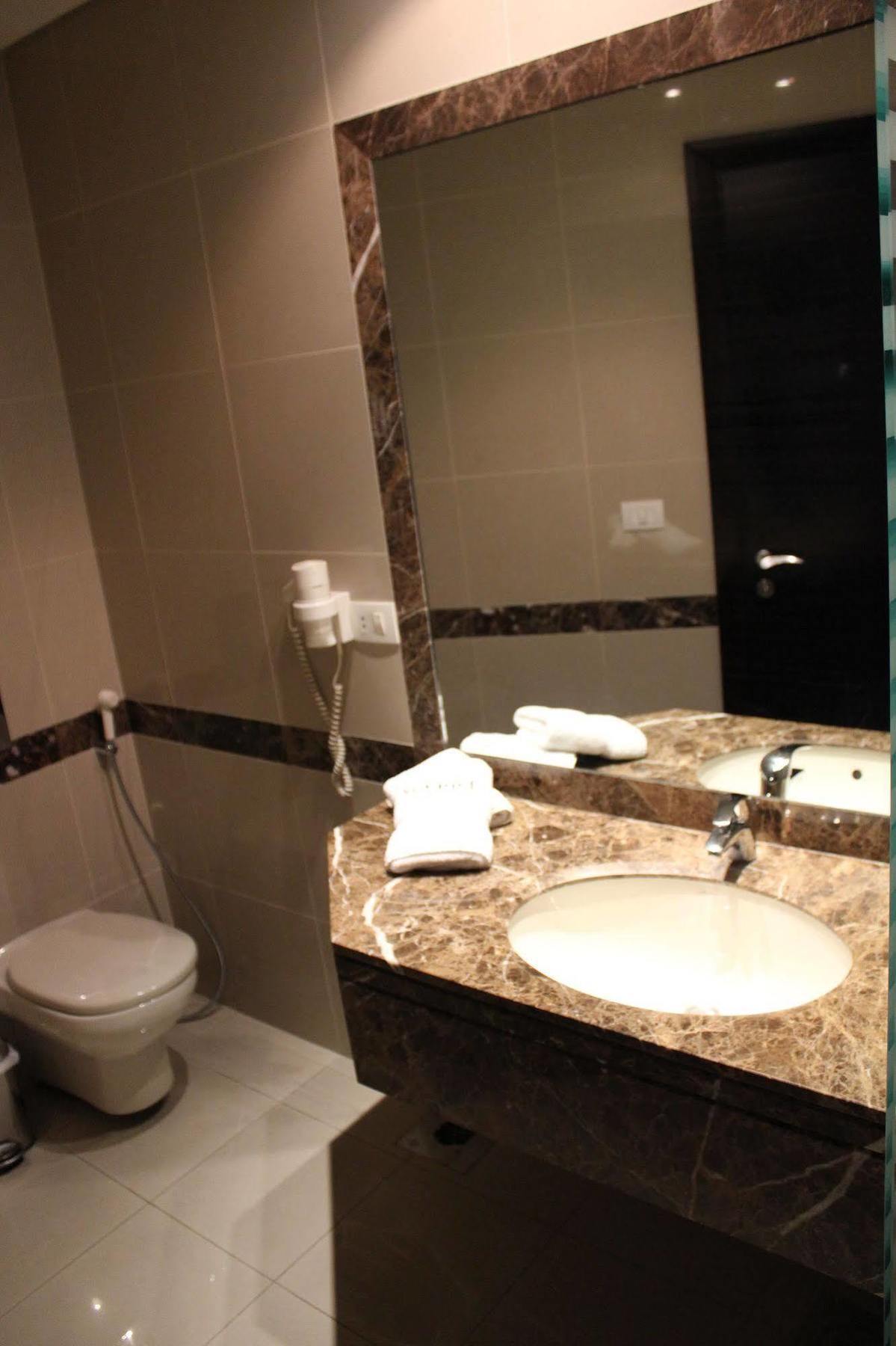 Sunrise Hotel Джуния Екстериор снимка