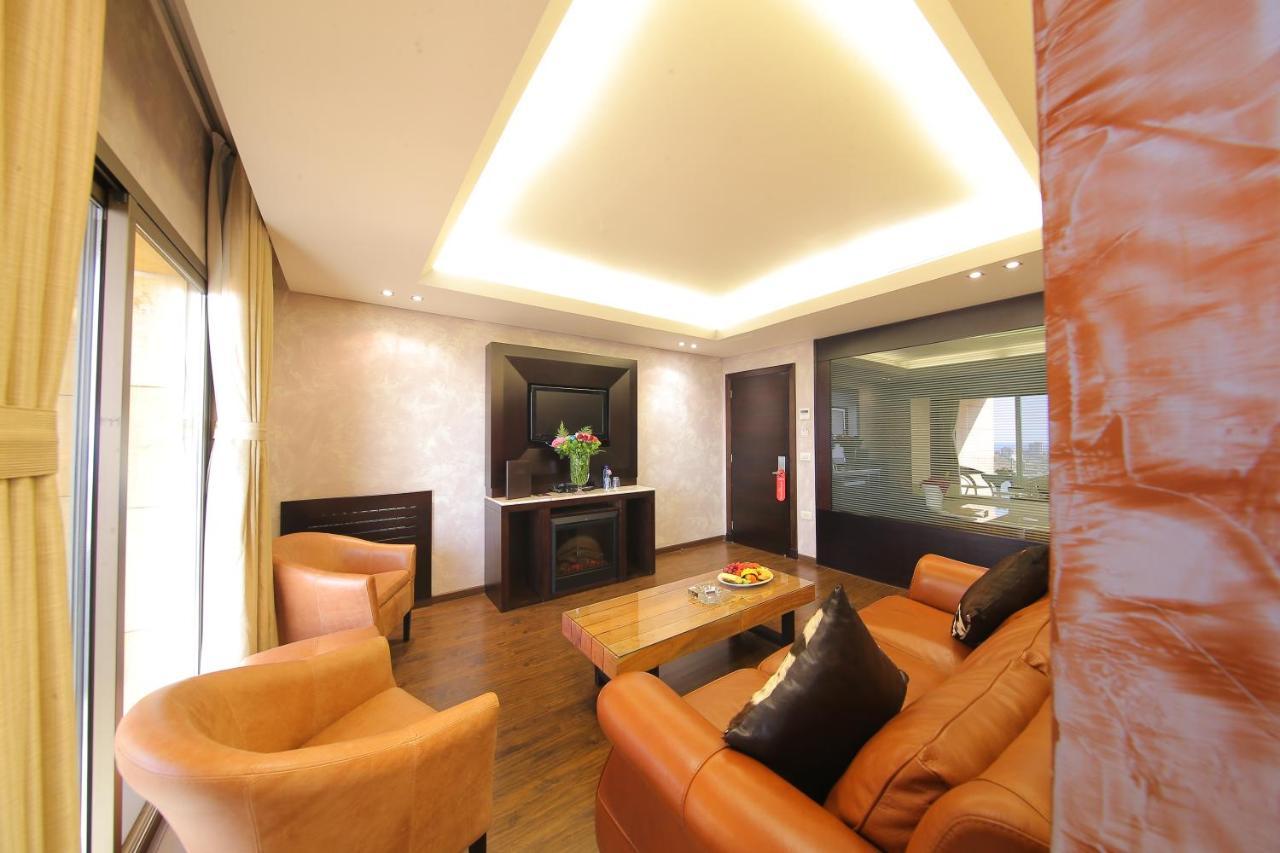 Sunrise Hotel Джуния Екстериор снимка